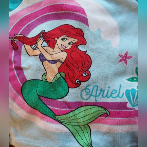 ⭐️ 3/$30 Little Mermaid 3T pajama set,  short sleeve - Picture 10 of 12